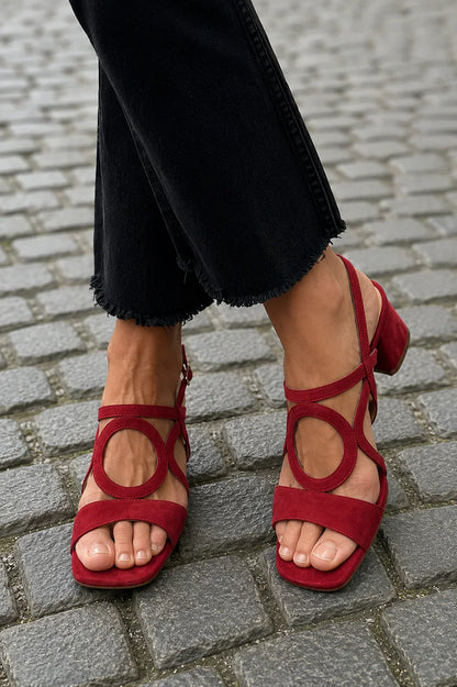 Damen Absatzsandalen in Veloursoptik mit elegantem Absatz in Seitenansicht