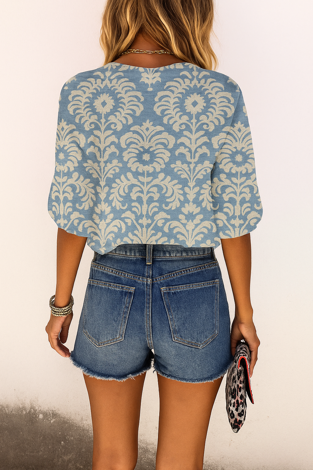 Damenbluse mit Blumenprint in Rückansicht