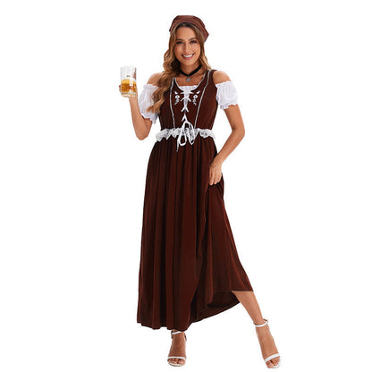 Elegantes langes Damenkleid im traditionellen Trachtenstil