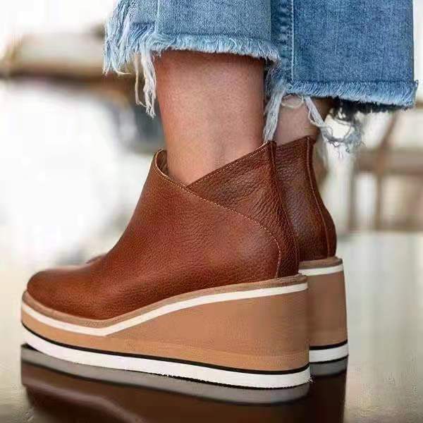 Damen-Keilabsatz-Stiefelette mit geschlossenem Schaft und bequemem Einstieg