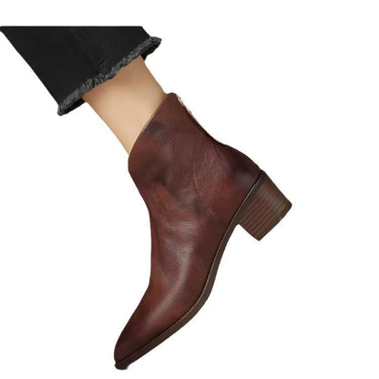 Detailaufnahme des Spitzenmaterials an der Chelsea-Stiefelette