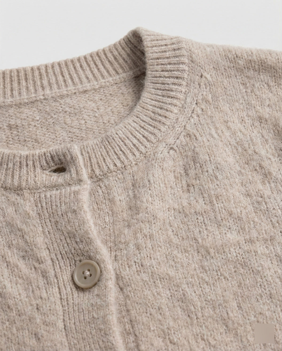 Eleganter Damen-Cardigan aus weichem gebürstetem Kaschmir