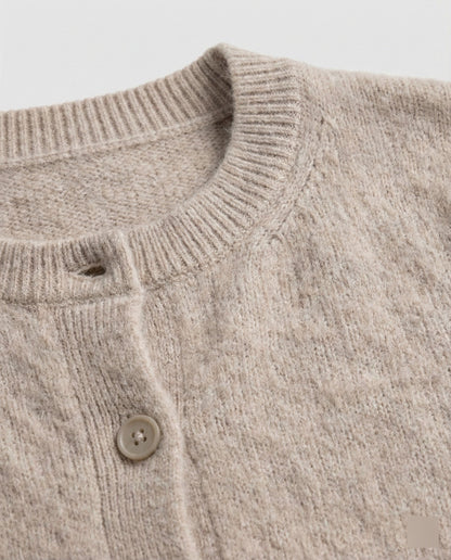 Eleganter Damen-Cardigan aus weichem gebürstetem Kaschmir