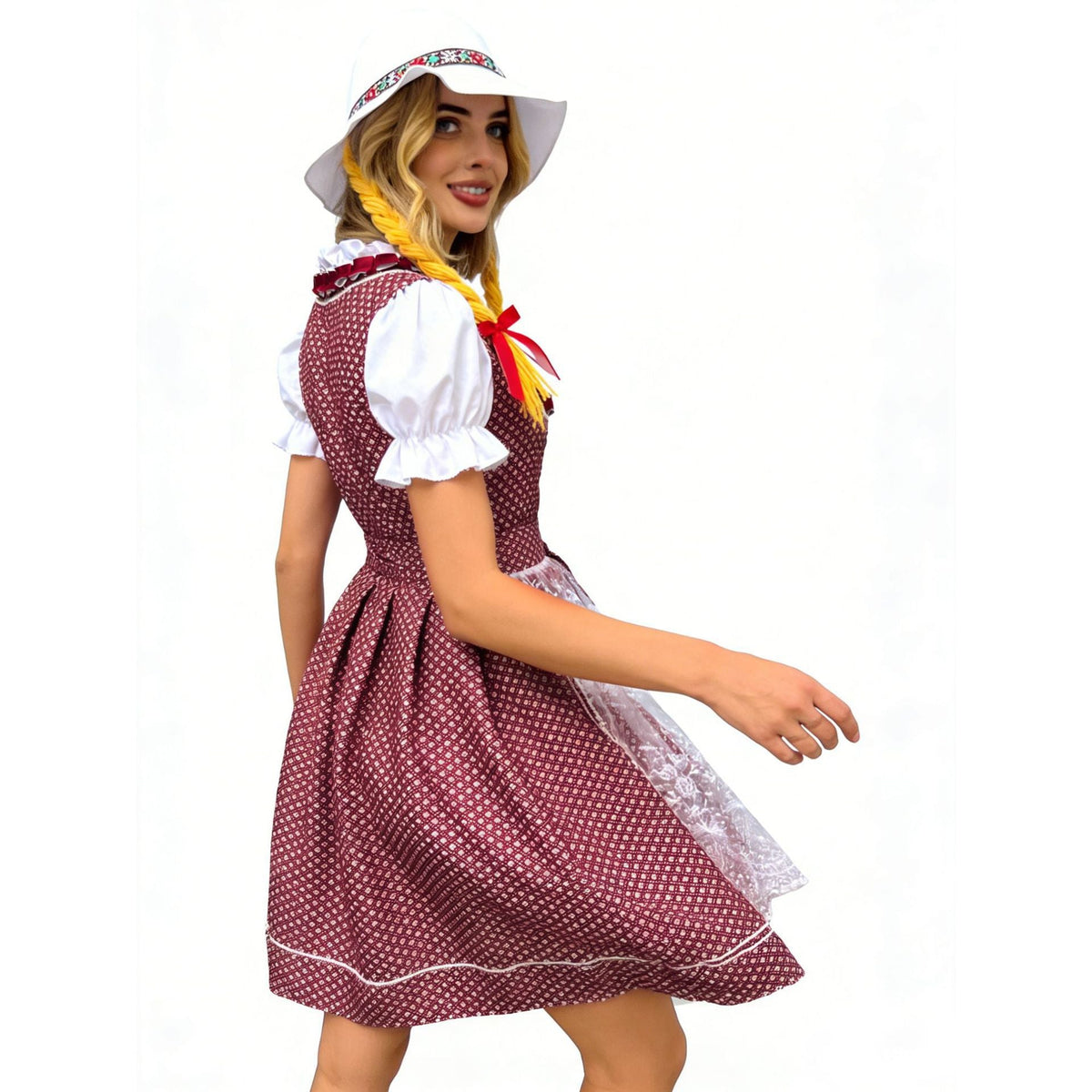 Nahaufnahme der Schnürmiederfront am traditionellen Dirndlkleid