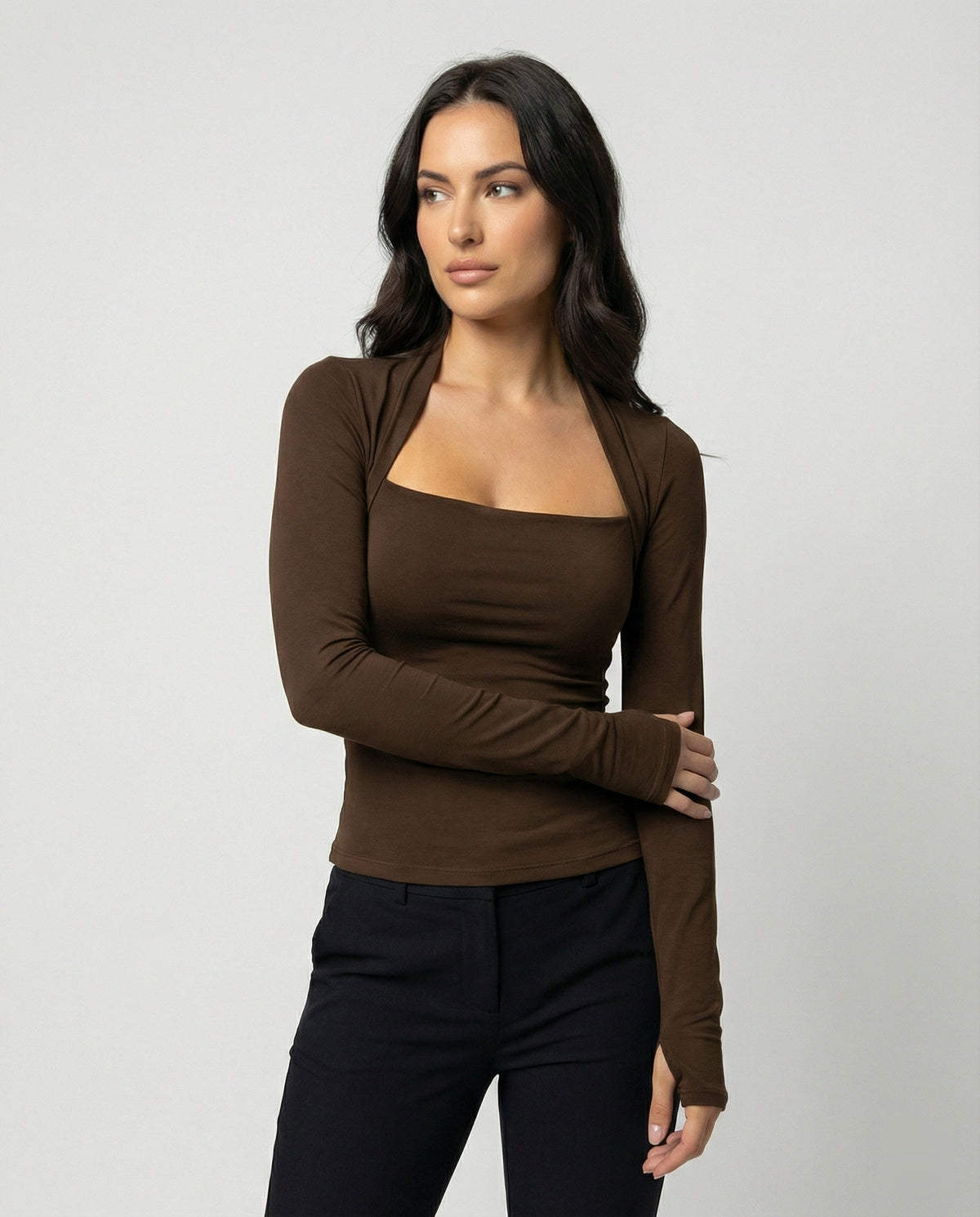 Schwarzes Damen-Langarmshirt mit figurbetontem Slim-Fit-Schnitt