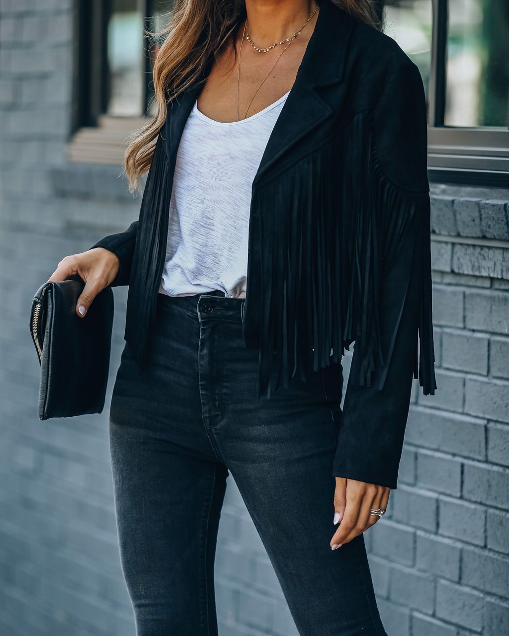 Seitliche Ansicht der Crop-Jacke mit langen Ärmeln