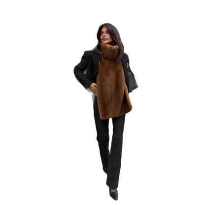 Kunstfellschal mit vielseitiger Wickeltechnik für elegante Outfits