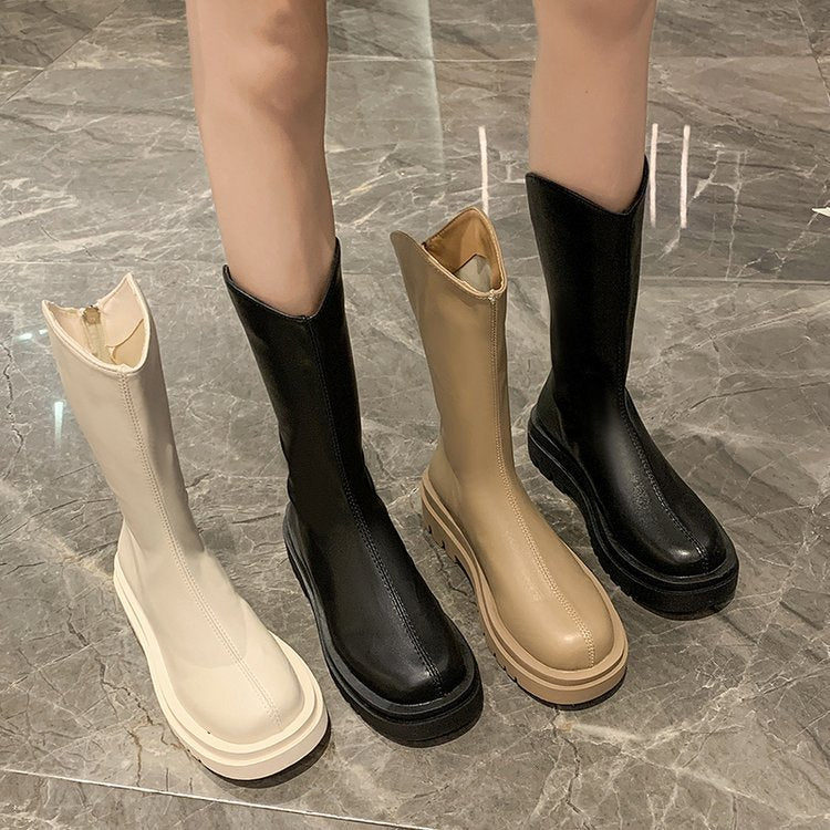 Rückansicht der Damen-Gummistiefel für regnerisches Wetter