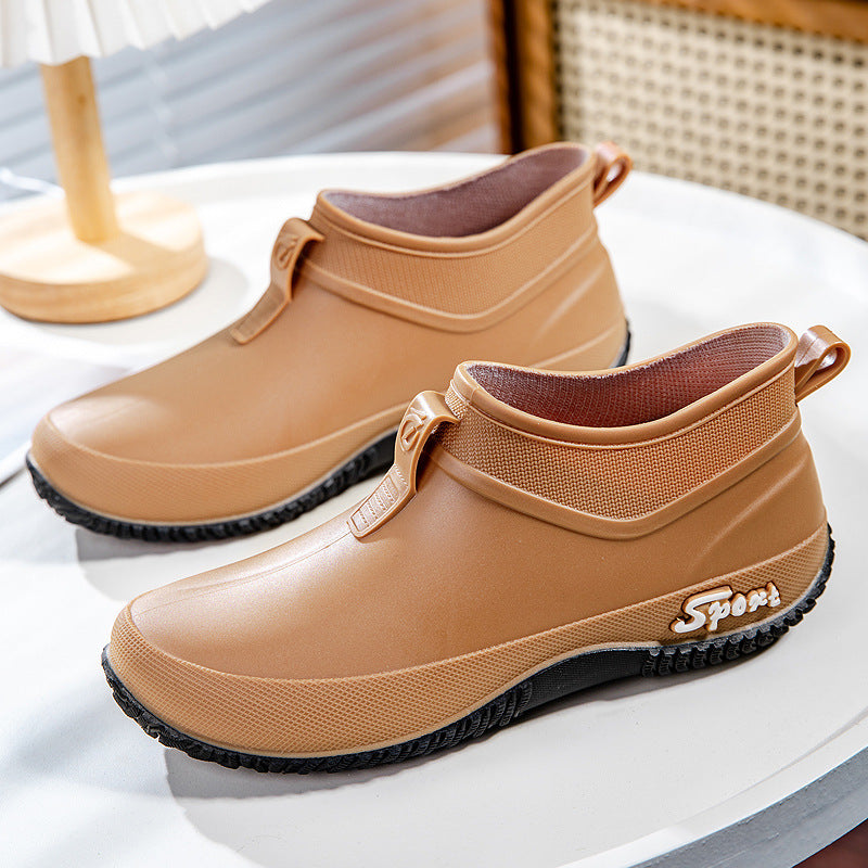 Detailansicht der rutschfesten Sohle der Gummistiefel