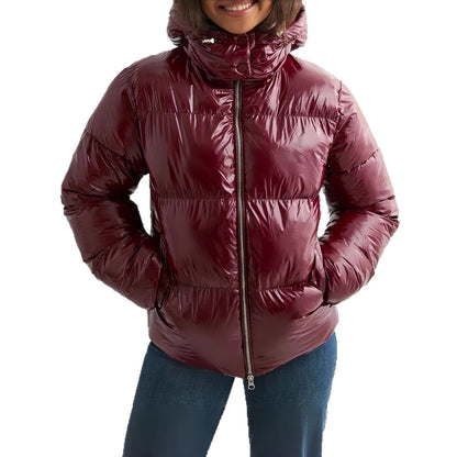 Seitliche Ansicht der Damen-Winterdaunenjacke