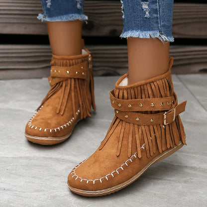 Damen-Fransenstiefel aus weichem Wildleder mit dekorativem Riemen