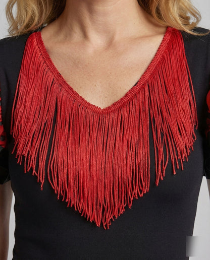 Damenkleid für Flamenco-Auftritte mit dekorativen Fransen