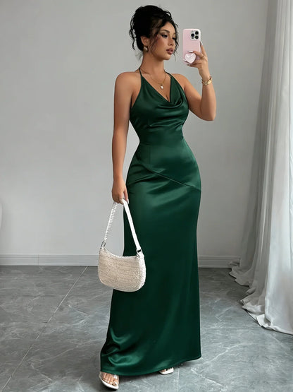 Elegantes Maxikleid für Damen mit weich fallendem Wasserfallausschnitt