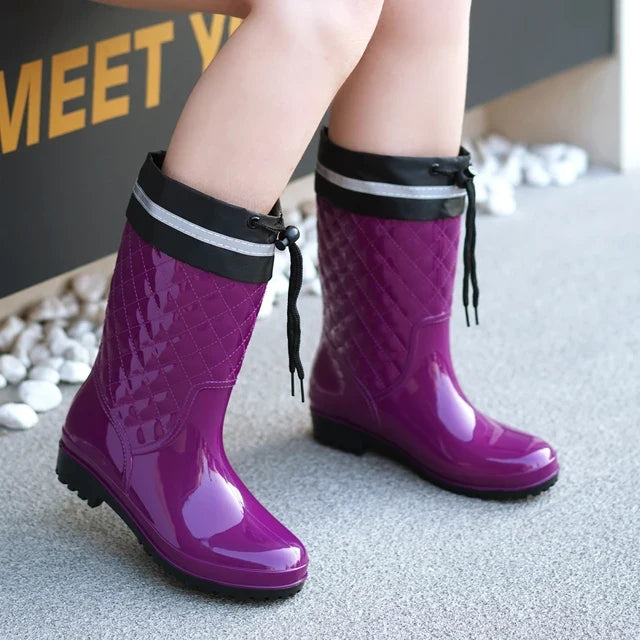 Damen-Regenstiefel im wasserdichten minimalistischen Stil