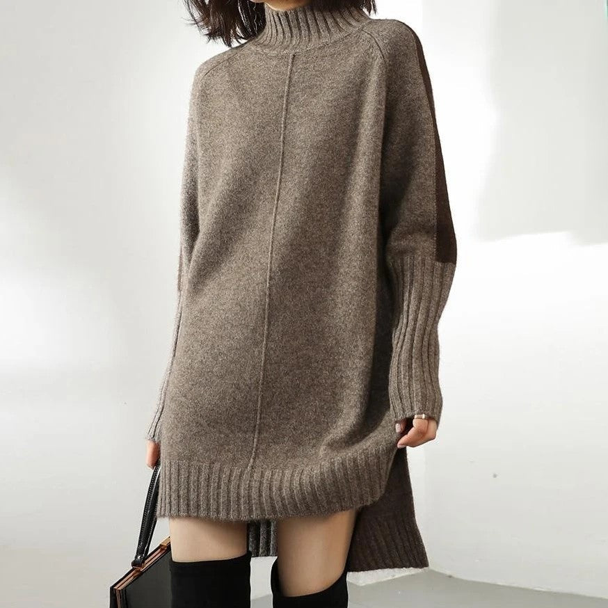 Damen-Strickkleid mit hohem Rollkragen und langem Schnitt