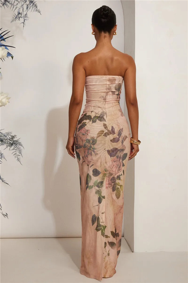 Langes Vintage-Kleid mit Blumenprint für Urlaub und Abendveranstaltungen