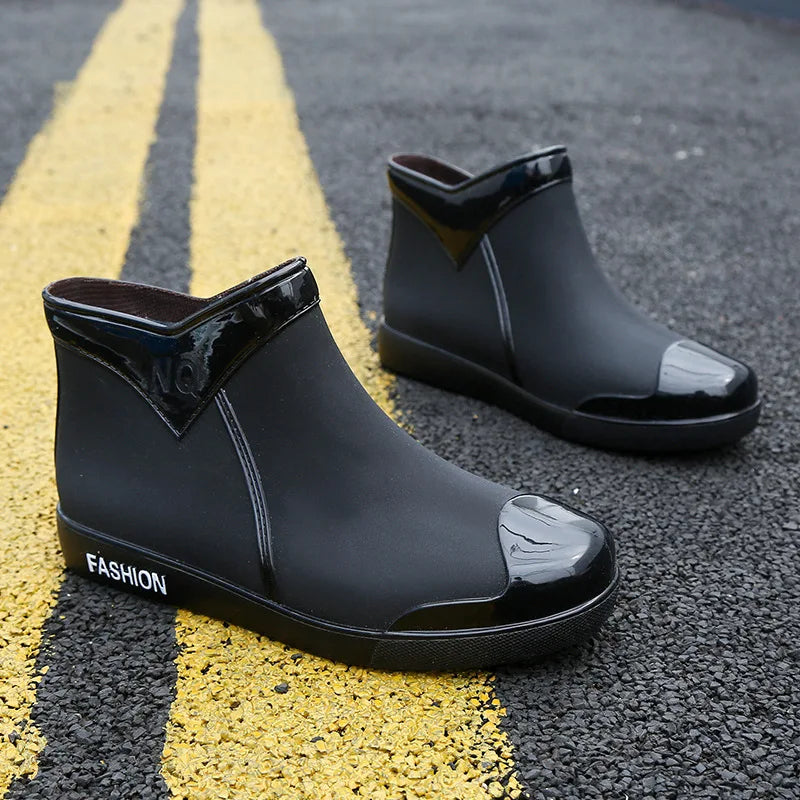 Detailansicht der wasserdichten Gummistiefeletten für Damen