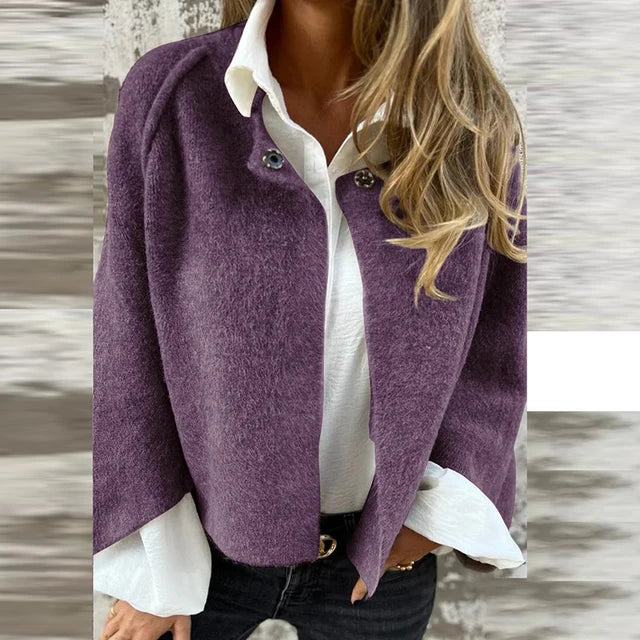 Stilvolle Kurzjacke mit Knöpfen