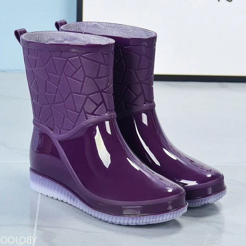 Seitliche Ansicht der wetterfesten Damen-Regenstiefel