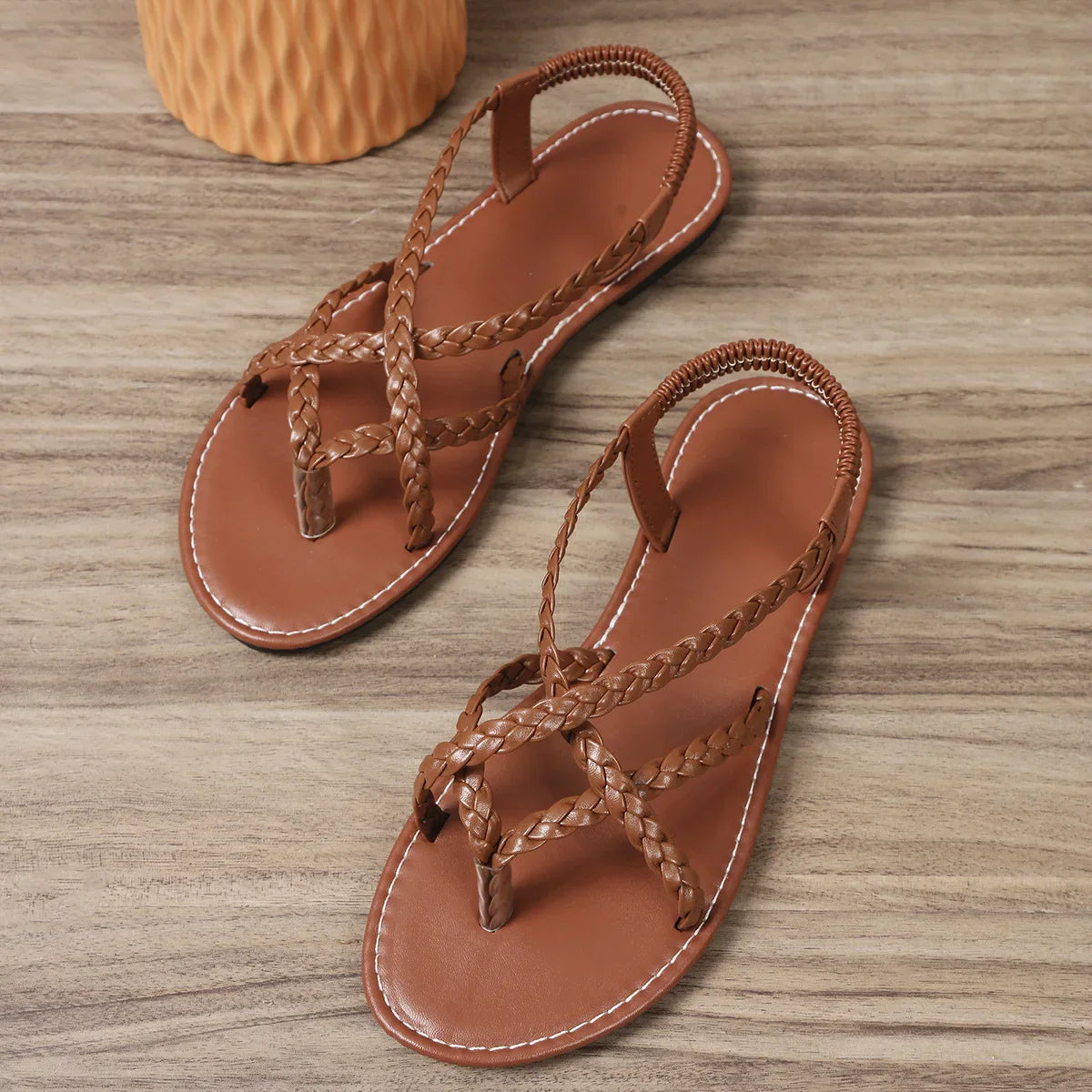 Flache Sommersandalen für Frauen