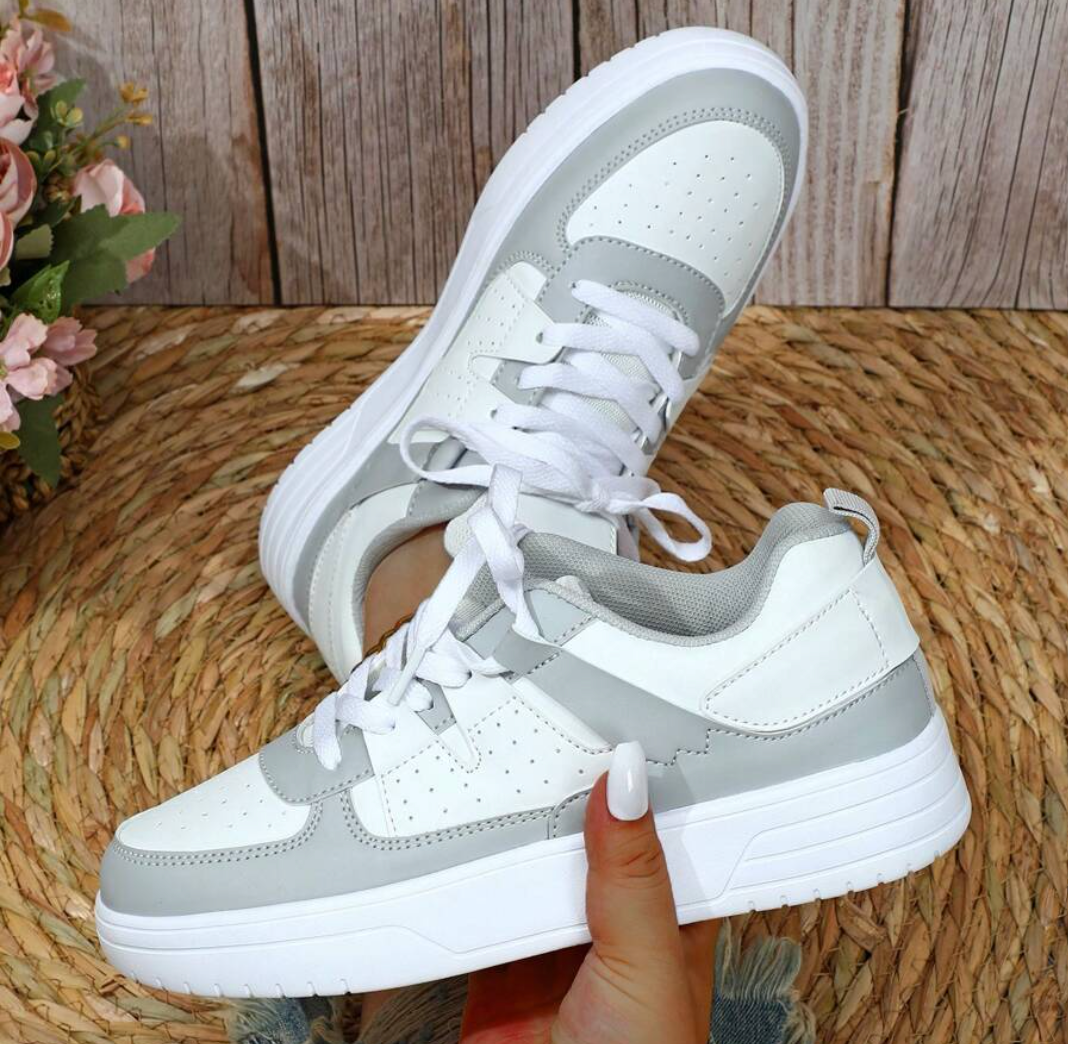 Damen-Sneaker mit Leo-Print und gepolstertem Einstieg