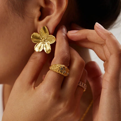 Hypoallergene Vintage-Blumenstecker, 18k vergoldet