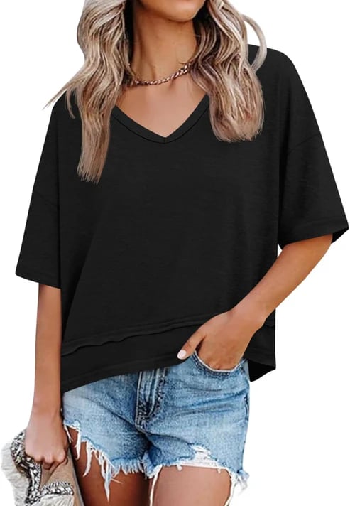 Leichtes Damen T-Shirt mit V-Ausschnitt aus luftiger Qualität in Frontalansicht