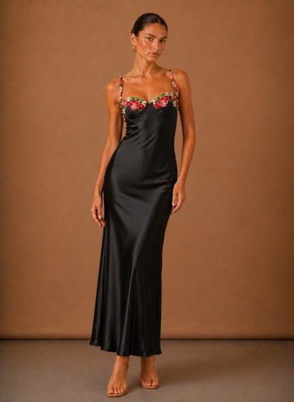 Damen Satinkleid als Maxikleid mit Blumen-Detail in Frontansicht