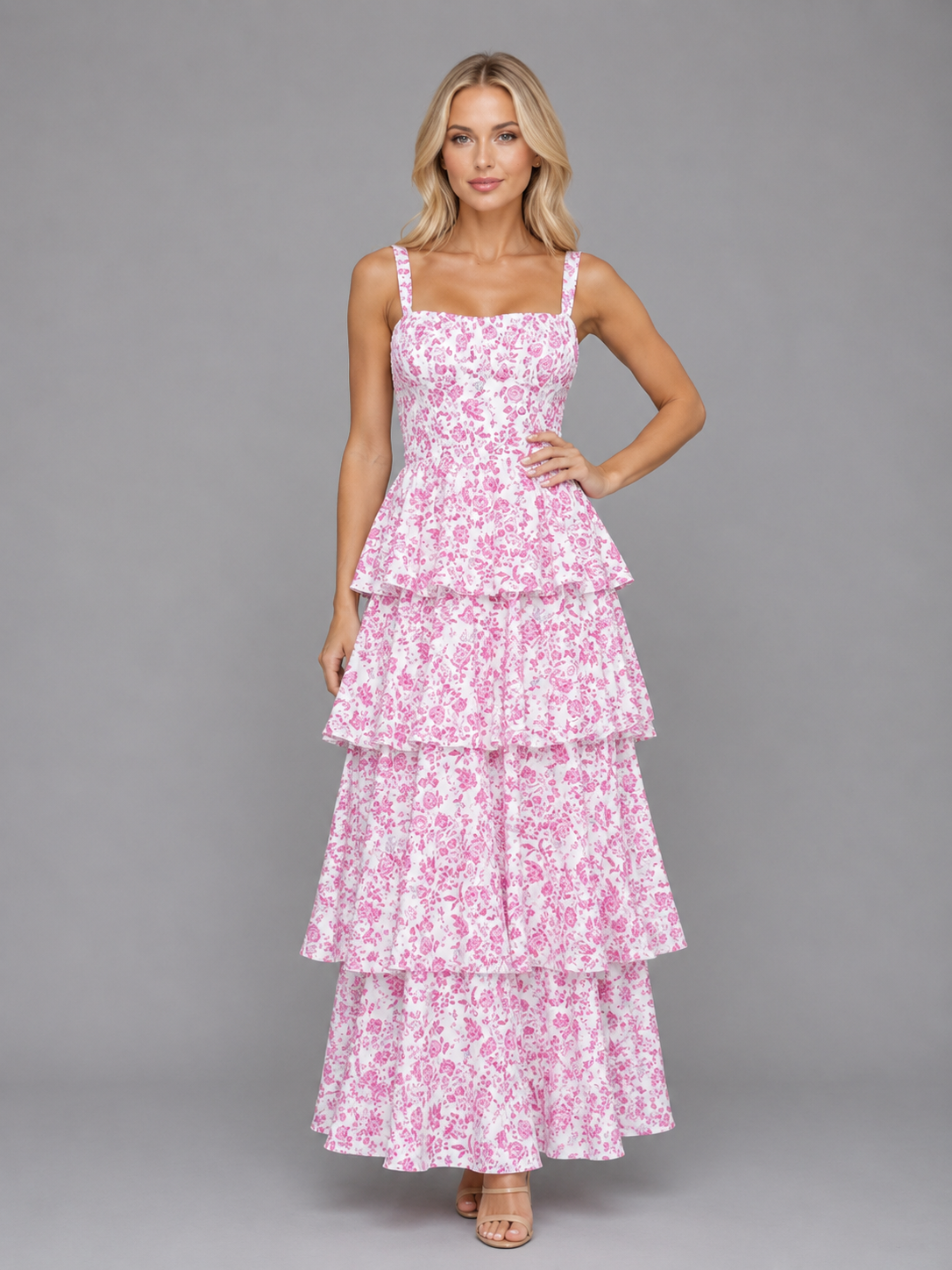 Maxikleid mit Blumenmuster in elegant fallender Silhouette