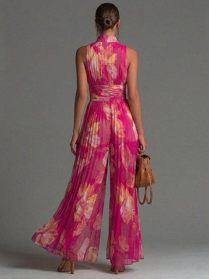 Damen Jumpsuit mit Blumenmuster und weitem Bein als kompletter Look
