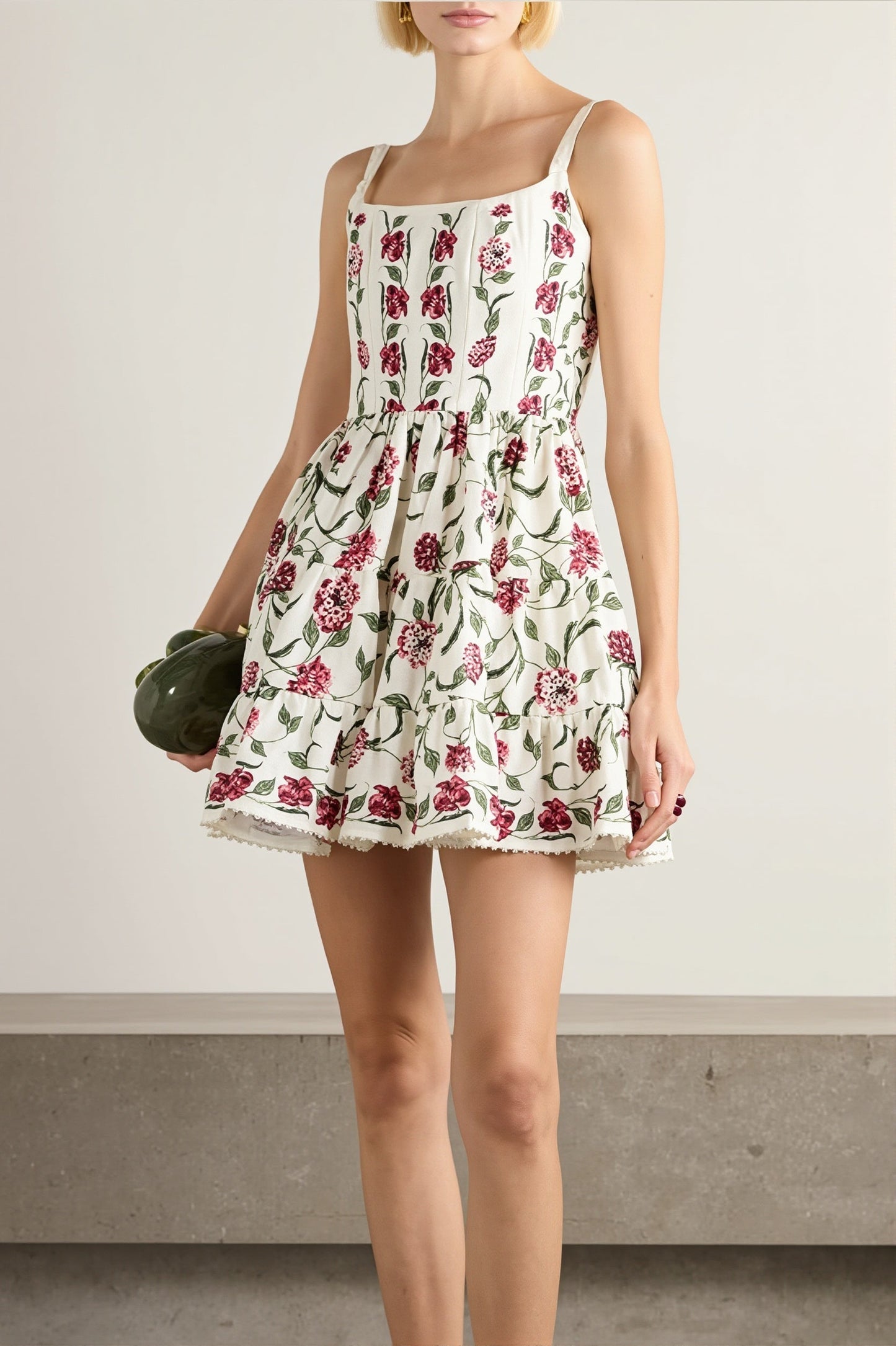Detailansicht der Spitze und des Blumenmusters am Damen Mini Kleid