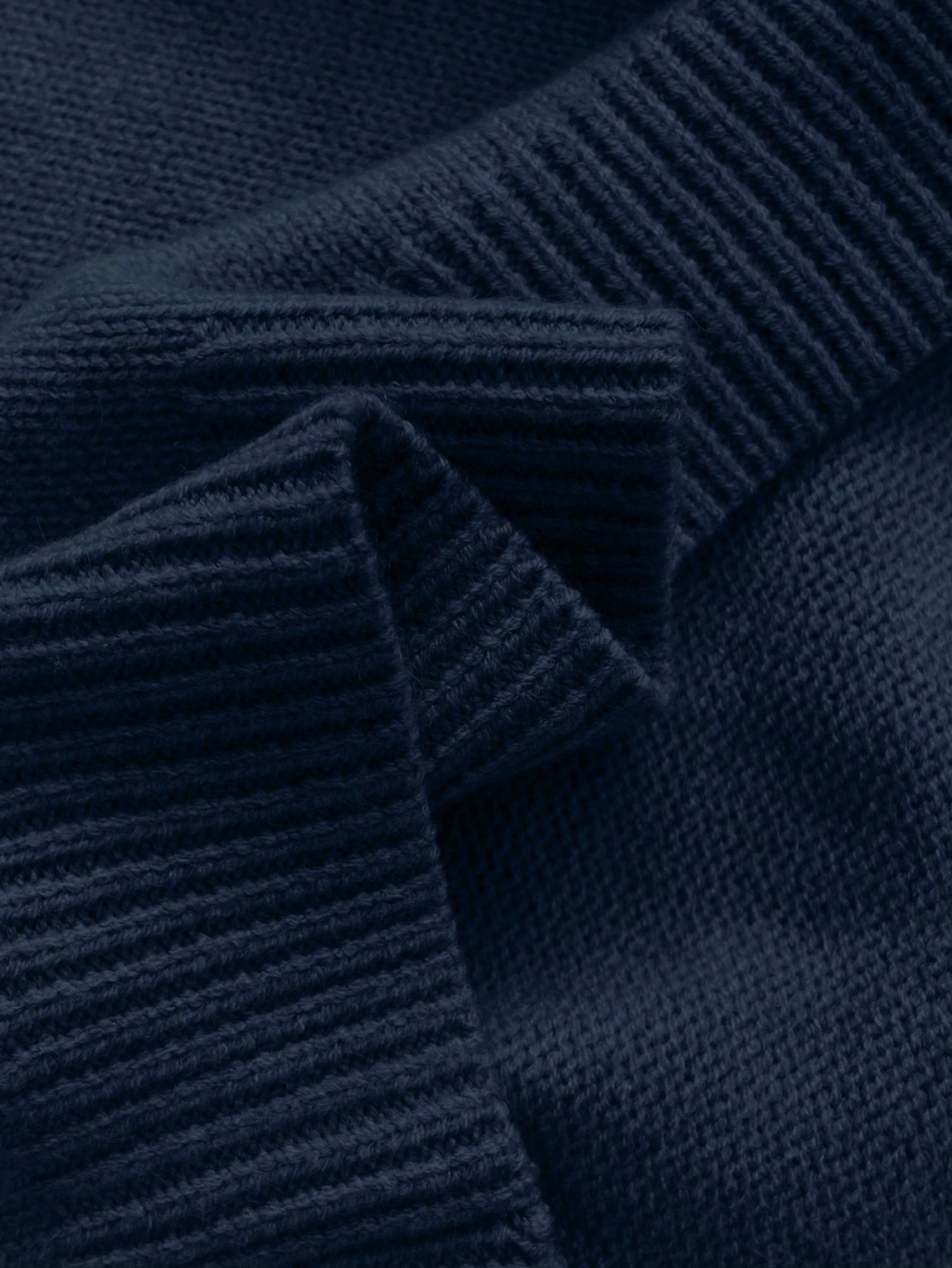 Gestrickte Bluse mit Spitzenkragen Damenoberteil