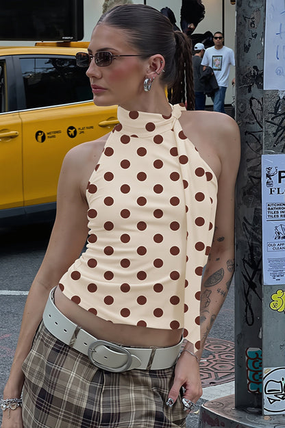 Gepunktetes Damen-Tanktop mit Neckholder in Rückansicht