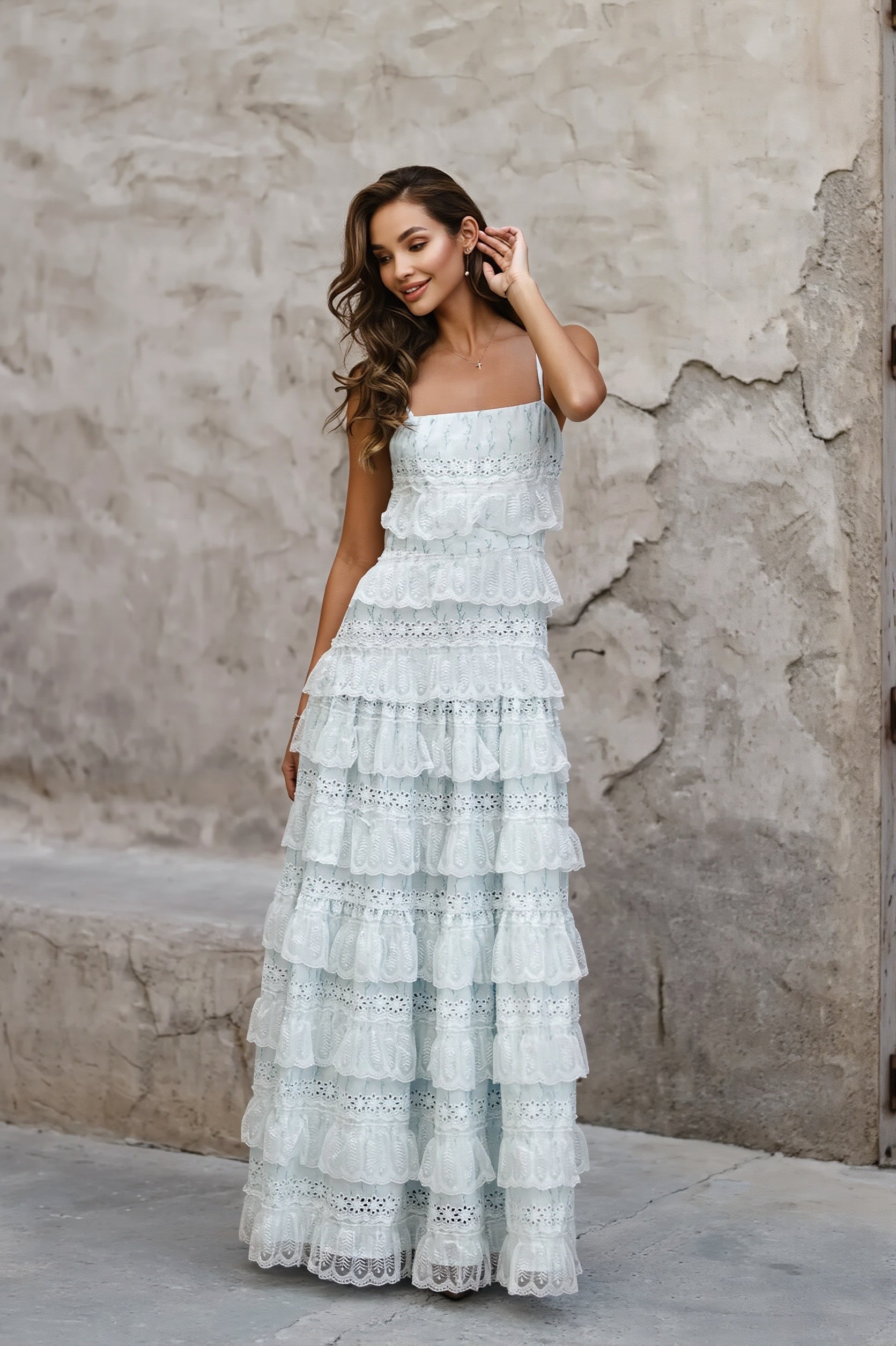 Damen Maxikleid mit Volants und Print als kompletter Sommerlook