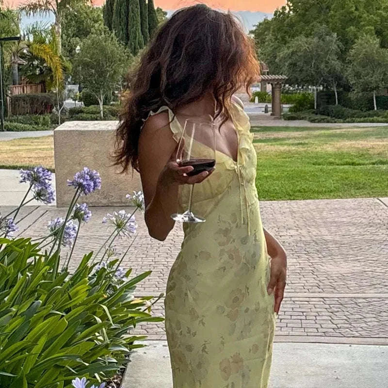 Florales Maxikleid mit tiefem Rückenausschnitt für den Sommer