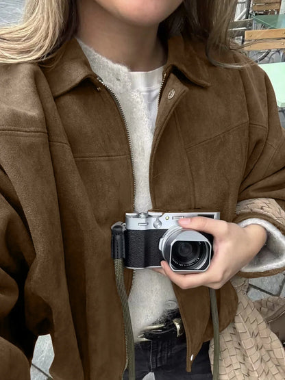 Damen Jacke aus Polyester in weiter Passform mit Cargo-Taschen und überschnittenen Schultern
