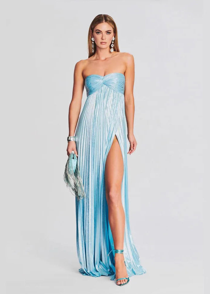Trägerloses himmelblaues Kleid für Hochzeitsgäste