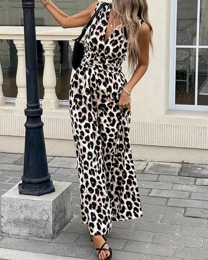 Modischer Damen-Jumpsuit mit markantem Animalprint