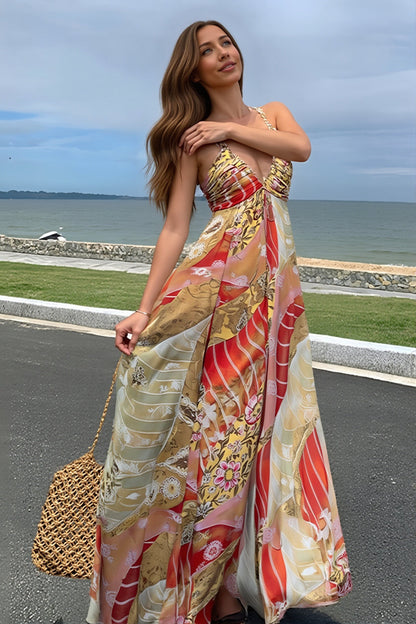 Detailansicht des V-Ausschnitts am Damen Midikleid mit Blumenprint
