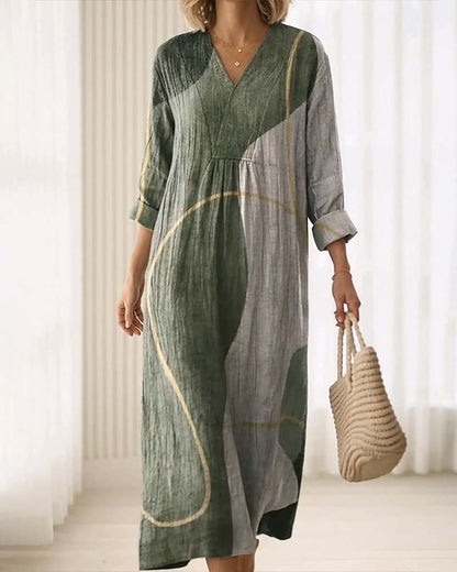 Damen Midikleid mit Farbblock und fließender Passform aus seitlicher Perspektive
