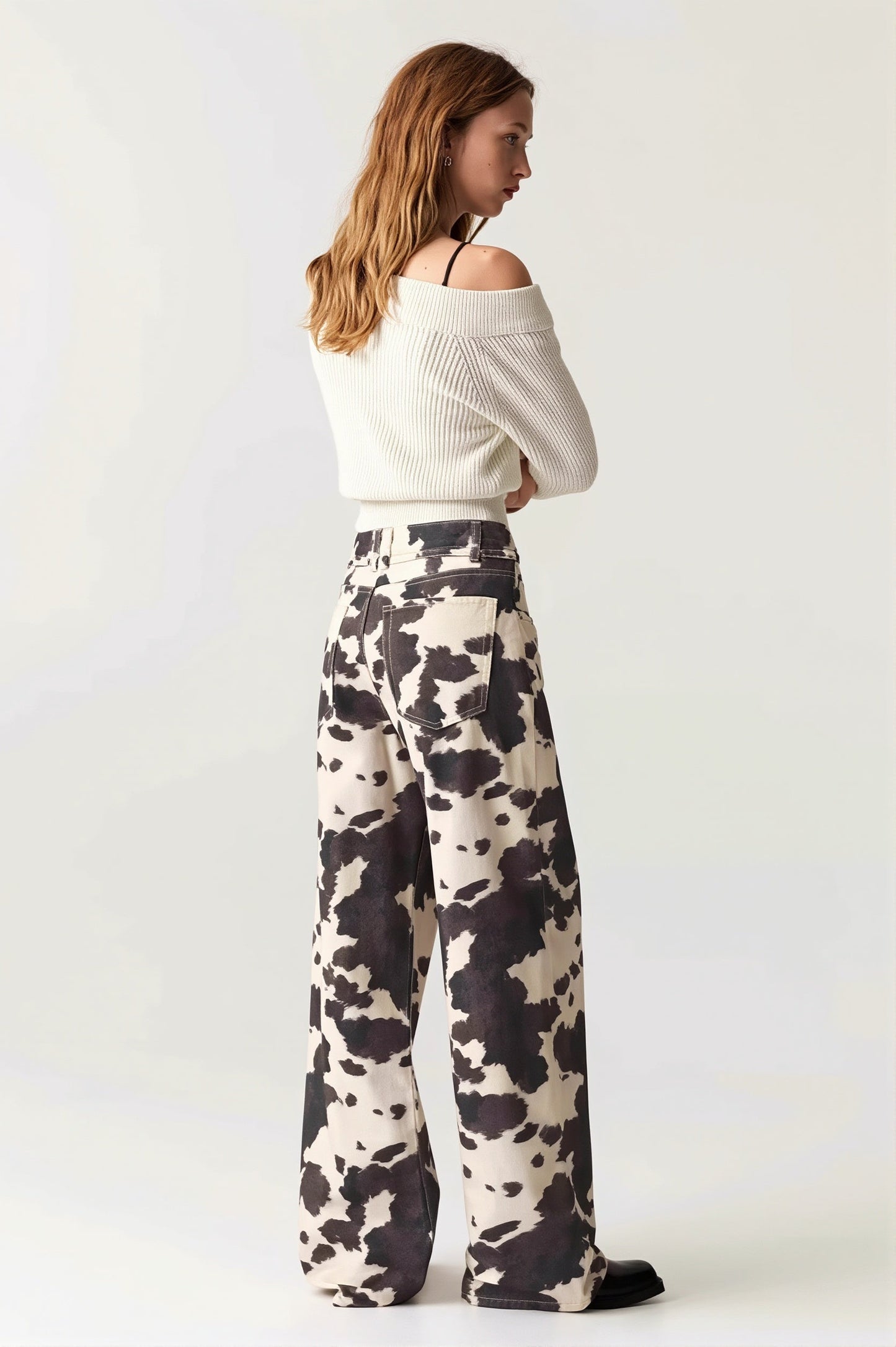 Washed Straight Leg Jeans für Damen mit hohem Bund im Detail