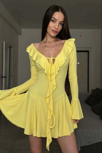 Damen Minikleid mit femininem Volantdesign für Party und Abend