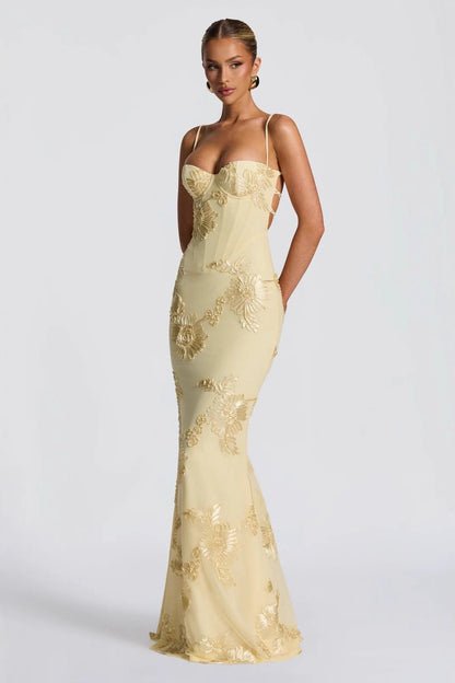 Damen-Maxikleid mit Blumenmuster in der Vorderansicht