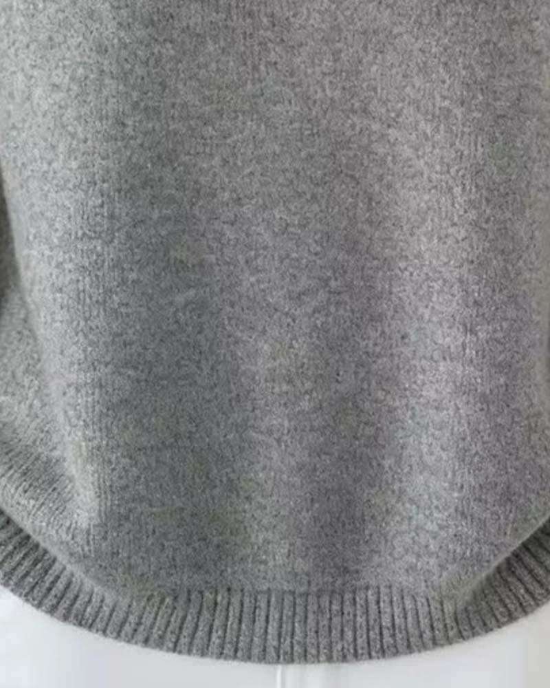 Einfarbiger Langarmpullover mit Reverskragen in stilvoller Ansicht