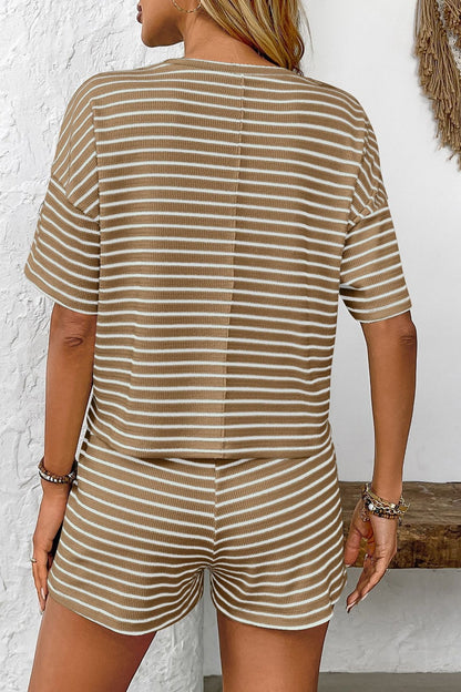 Damen Strick Zweiteiler mit Streifen in modernem casual sportlichem Stil