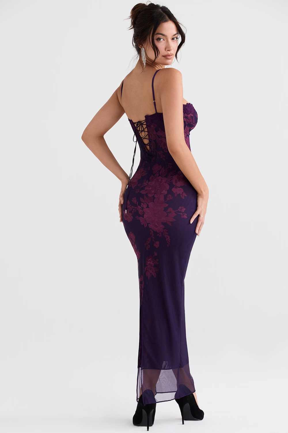 Maxikleid in Bodycon-Schnitt aus transparentem Floralem Mesh in Lila