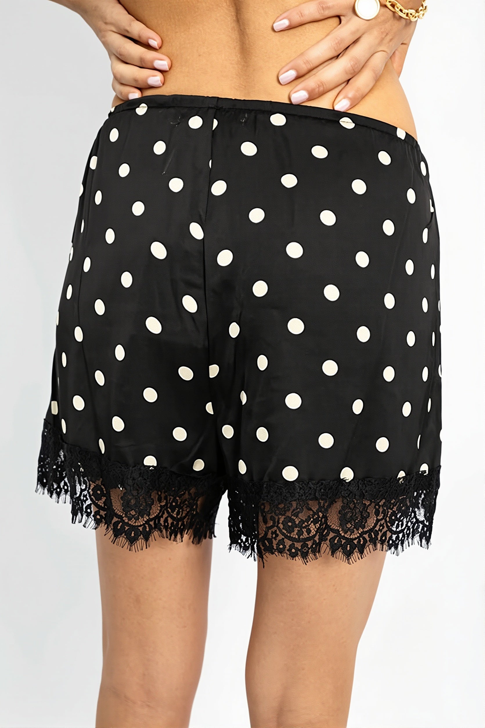 Damen Shorts mit Polka Dot und Spitze aus leichtem Stoff