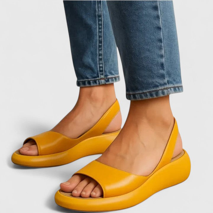 Damen-Sandalen zum Hineinschlüpfen als Gesamtansicht