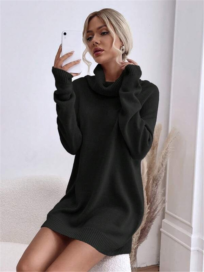 Nahaufnahme des Strickmusters am Damen-Pulloverkleid