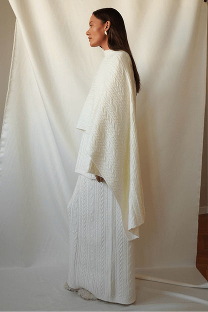 Strickset mit Oberteil und langem Rock in eleganter Silhouette